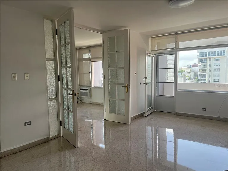 1309 Magdalena — Photo 5