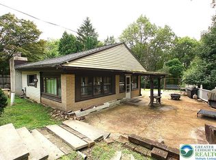 305 Cedar Hill Rd, Effort, PA 18330