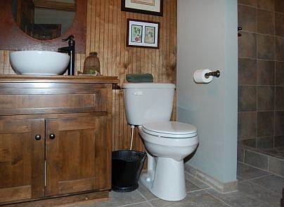 Game Room Full Bath