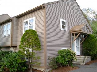 11 Griswold Dr #1D, Salem, MA 01970