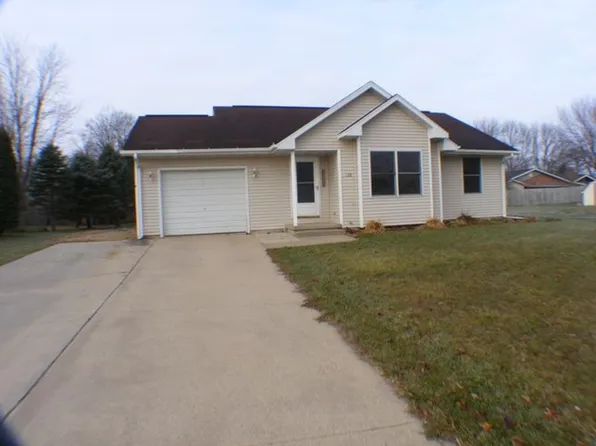 128 Grayson Ct, Manchester, IA 52057