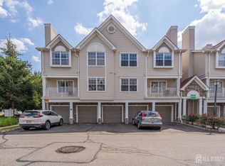 5 Prestwick Way, Edison, NJ 08820