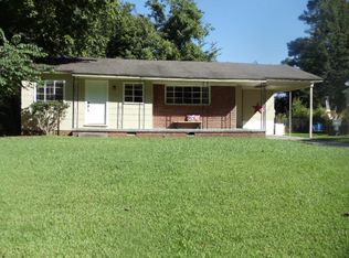 218 Meadowvale Dr, Vicksburg, MS 39183