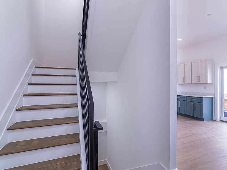 137 E Cumberland St #B — Photo 17