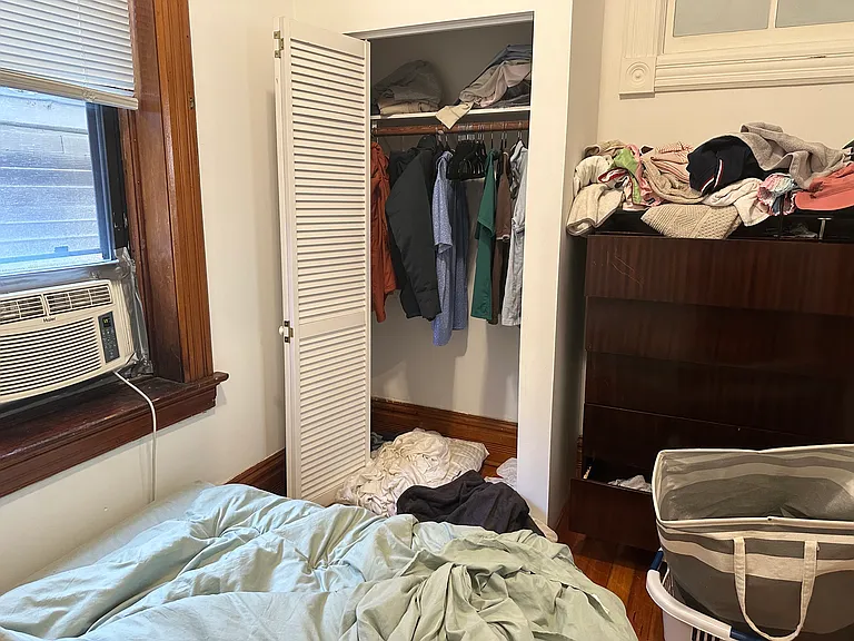 1049 N Marshfield Ave #2R — Photo 8