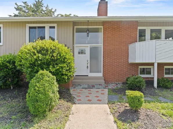 201 Winston Ave, Colonial Heights, VA 23834