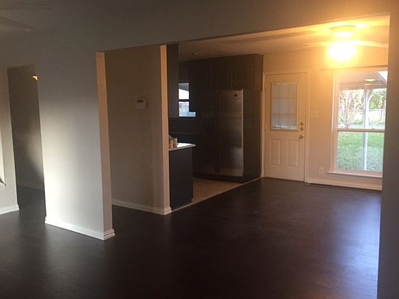 4th image of 14518 Hague Dr