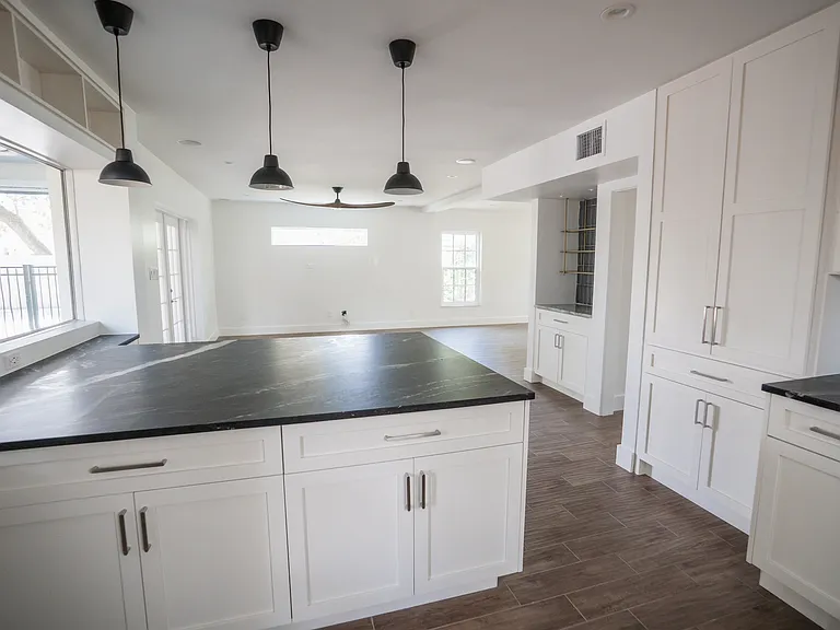 4819 W San Miguel St — Photo 29