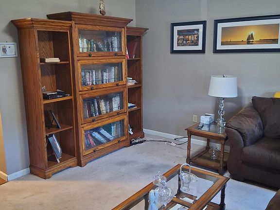 5th image of 1104 Chicory Ct