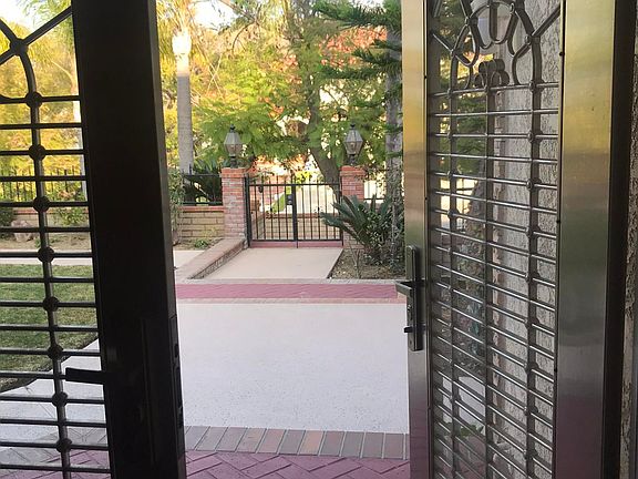 4th image of 1129 Promontory Pl