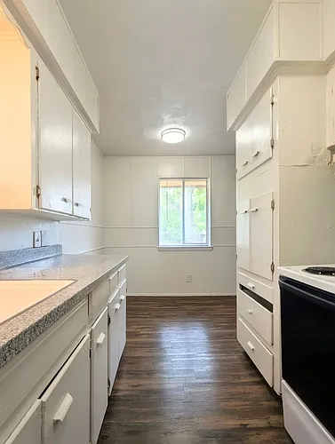 4810 Gaston Ave Photo 1