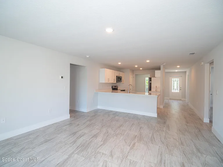 1241 Platt Ave SW — Photo 9