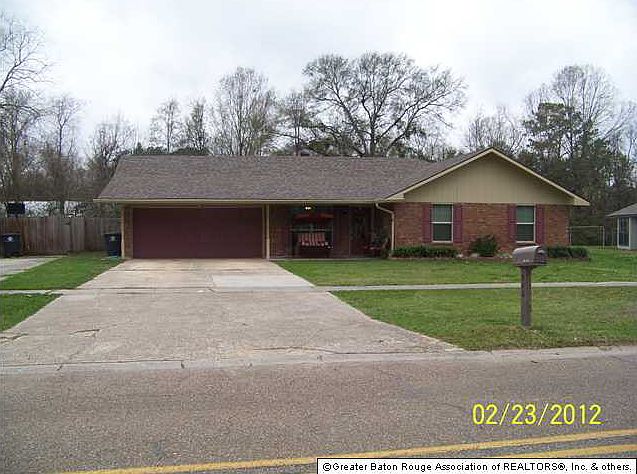 2nd image of 940 Ponderosa Dr