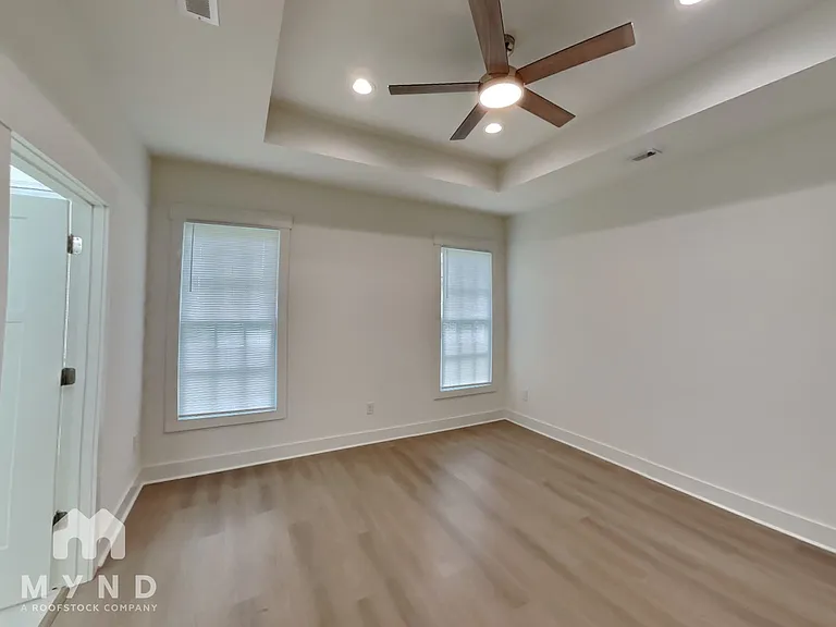 501 Everette St — Photo 9
