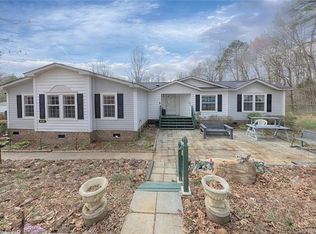 1421 Requa Rd, Cherryville, NC 28021