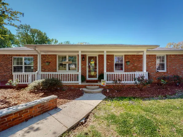 13 Eastwood Dr, Fayetteville, TN 37334