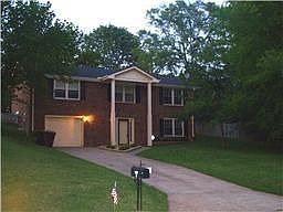 1st image of 415 Crabtree Cir