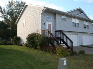 685 Andy Ct, North Liberty, IA 52317
