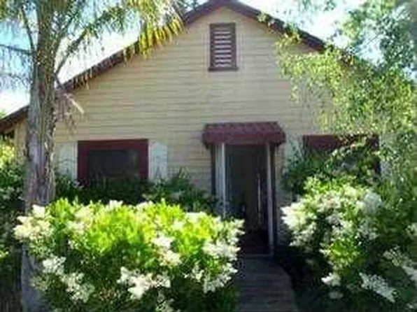 1124 S Sacramento St, Lodi, CA 95240