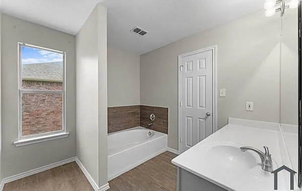 1817 Cedarbriar Dr — Photo 8