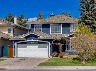 439 S Mountain Park Dr SE, Calgary, AB T2Z2N9