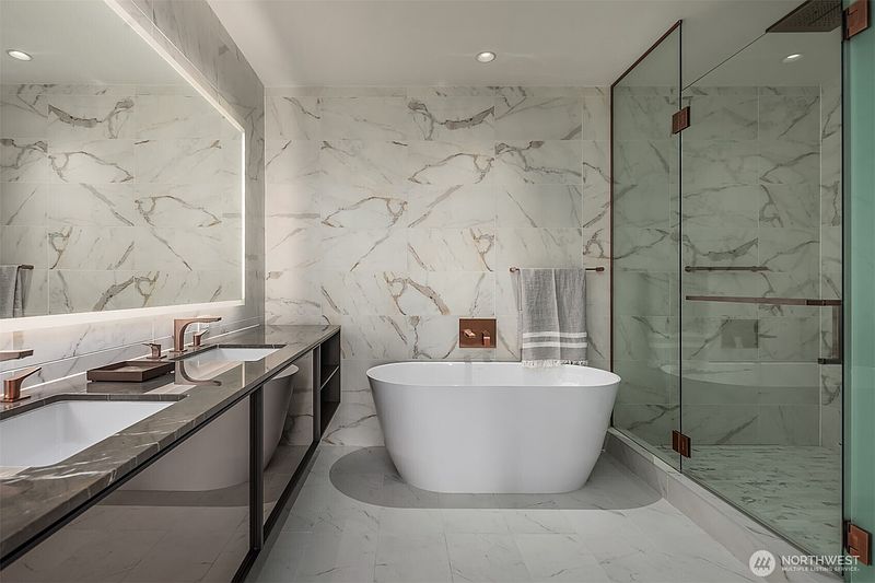 4th image of 838 Avenue Square NE #1901