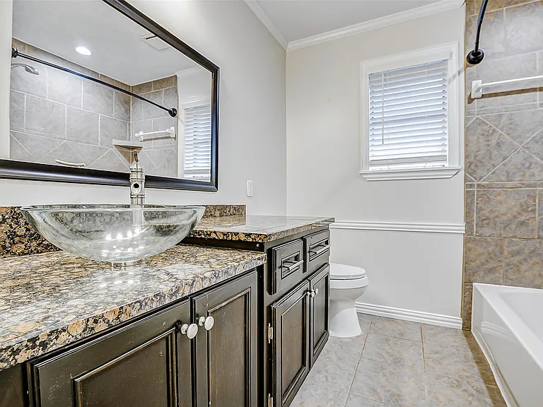 9842 Shell Rock Rd — Photo 15
