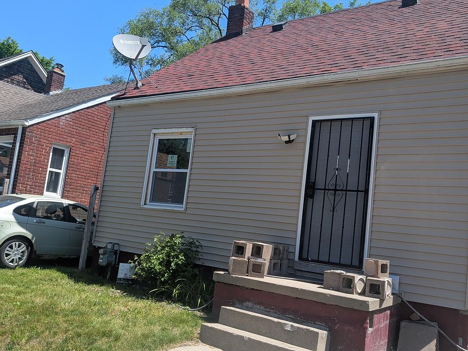 1st image of 15364 Freeland St