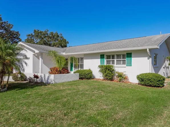 2949 Briar Cliff Dr, Palm Harbor, FL 34684