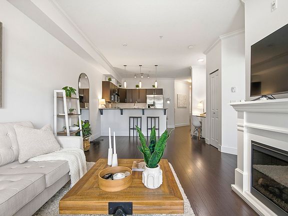 5th image of 2632 Pauline St #216