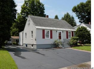 317 Lomond Pl, Utica, NY
