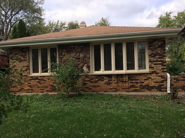 26W140 Mayflower Pl