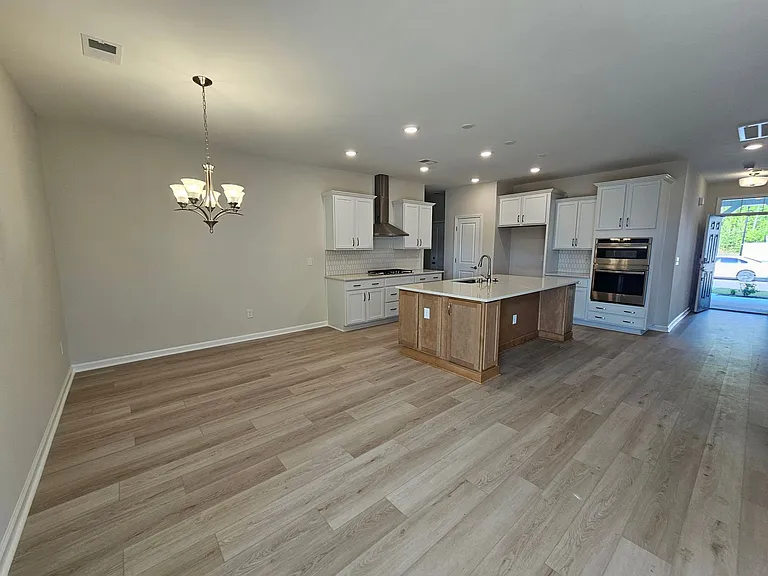 2215 Flatleaf Ct — Photo 9