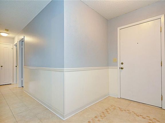 4th image of 5303 Ansonia Ct