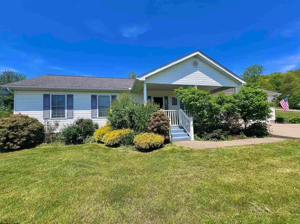 1 Lucille Ln, Morgantown, WV 26501