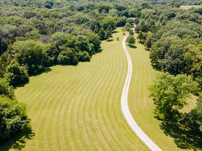 2431 N Shady Hills Ln, Rocheport, MO, 65279