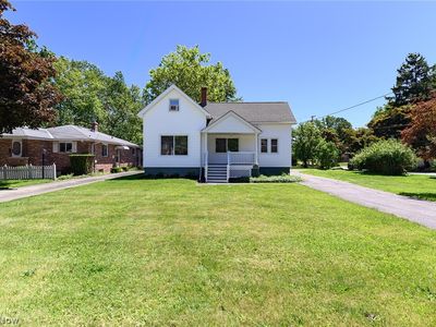 3213 Clague Rd, North Olmsted, OH, 44070