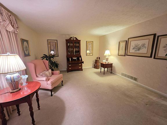5th image of 345 Plantation Ave
