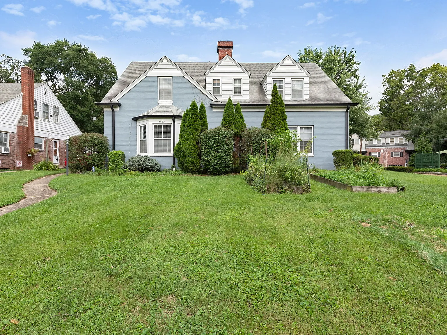 3 bed, 1484 sqft, $1,895 — Photo 1