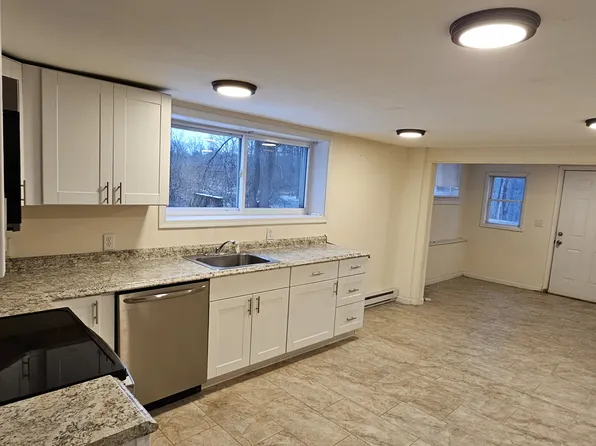 5089 Milford Rd APT 1, East Stroudsburg, PA 18302