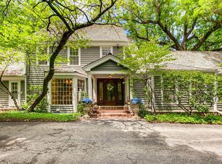 591 W Old Mill Rd, Lake Forest, IL 60045