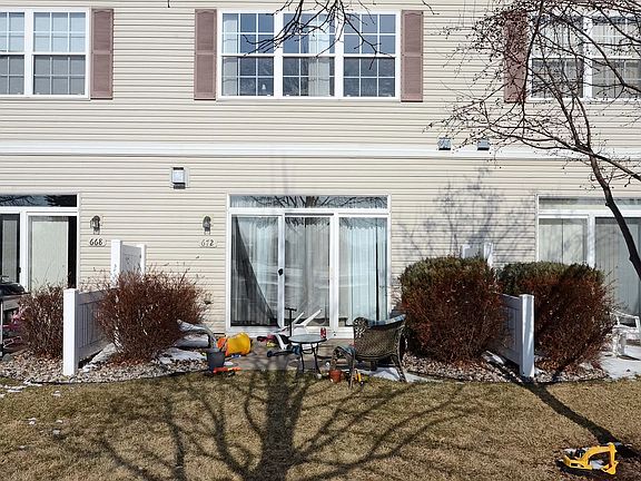 4th image of 672 Cobblestone Way
