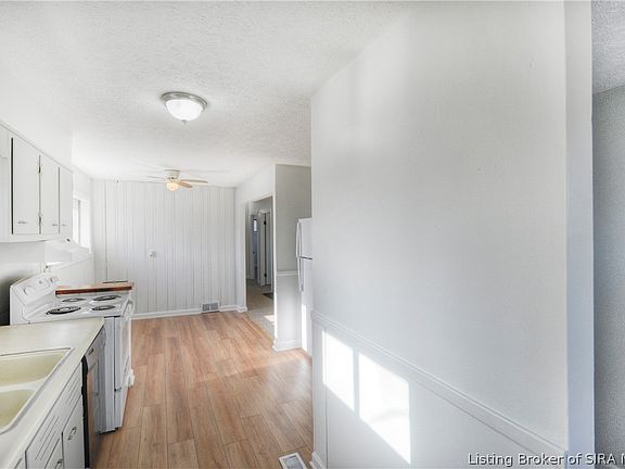 5th image of 303 N Sherwood Avenue