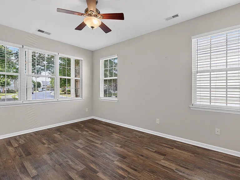 840 Willberry Dr — Photo 20