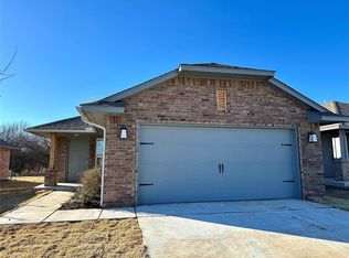 1325 Sycamore Cir, Yukon, OK 73099