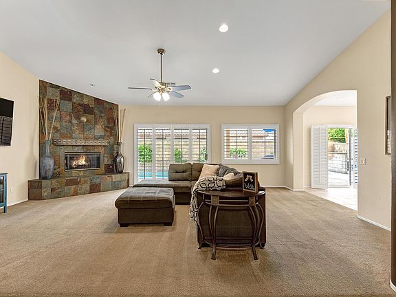 5th image of 78563 San Marino Ct