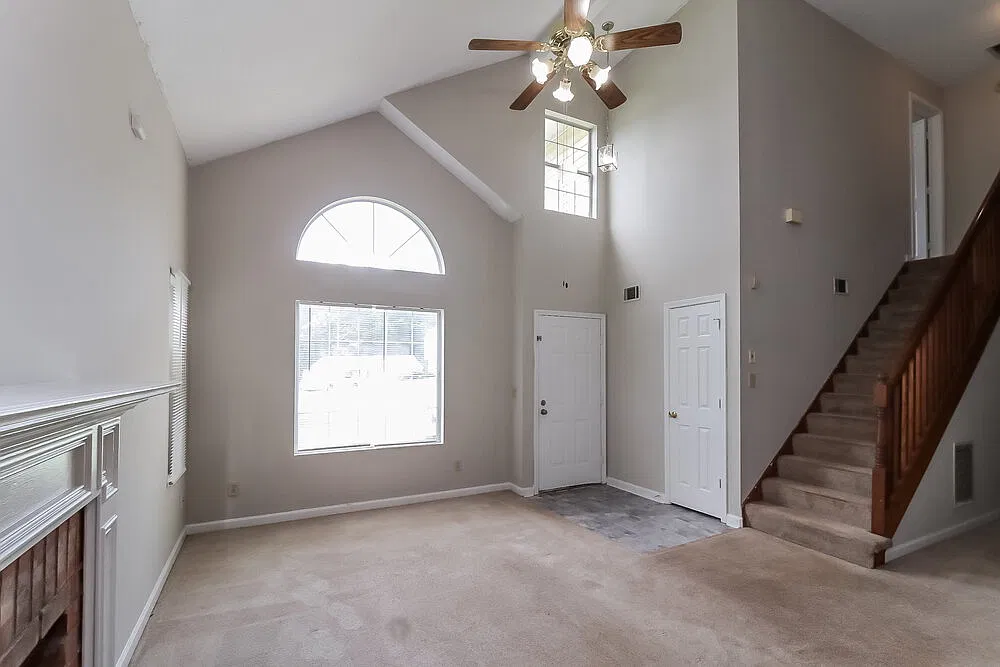 3 bed, 2.5 bath, 1509 sqft, $2,210 — Photo 4