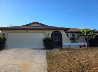 424 SW 37th Ln, Cape Coral, FL 33914