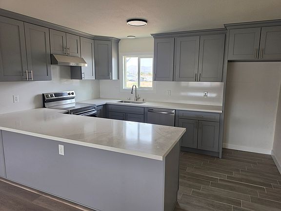 3rd image of 1772 Rio Grande Rd APT F