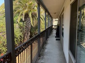 2525 Broadway